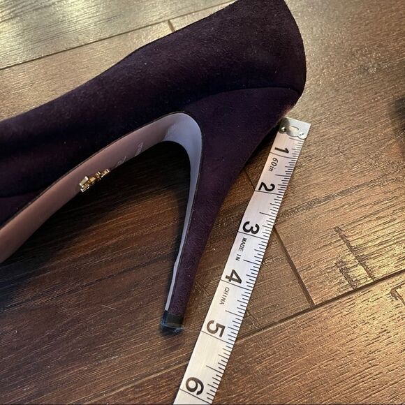 Purple Prada Suede Heels - Picture 4 of 10